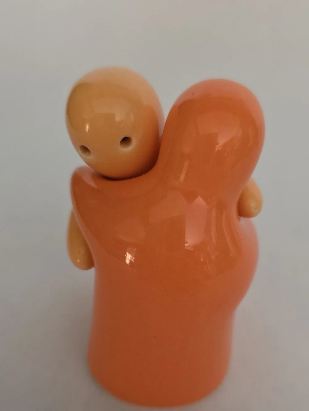 Vintage Hugging Glossy Ceramic Ghosts Salt & Pepper Shakers Pair - Orange Duo